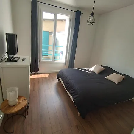 Moderne Avec Cour Exterieure F3 59m2